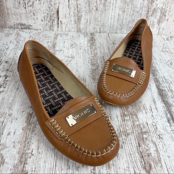 Vionic Shoes | Vionic Sydney Leather Orthaheel Driving Loafer | Poshmark